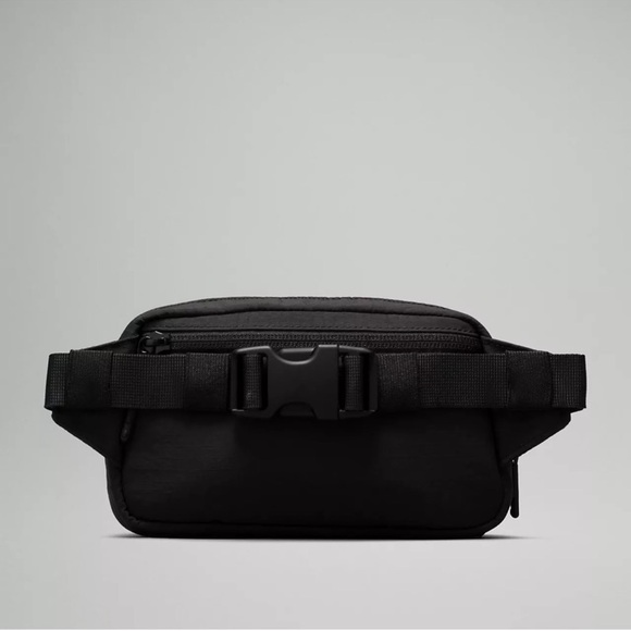 Lululemon Mini Everywhere Belt Bag - Picture 2 of 7